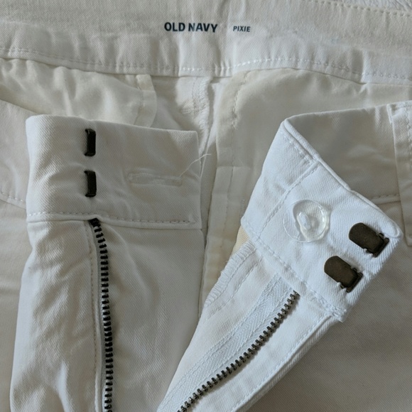 White Bermuda Shorts - 6"inseam - Picture 3 of 5